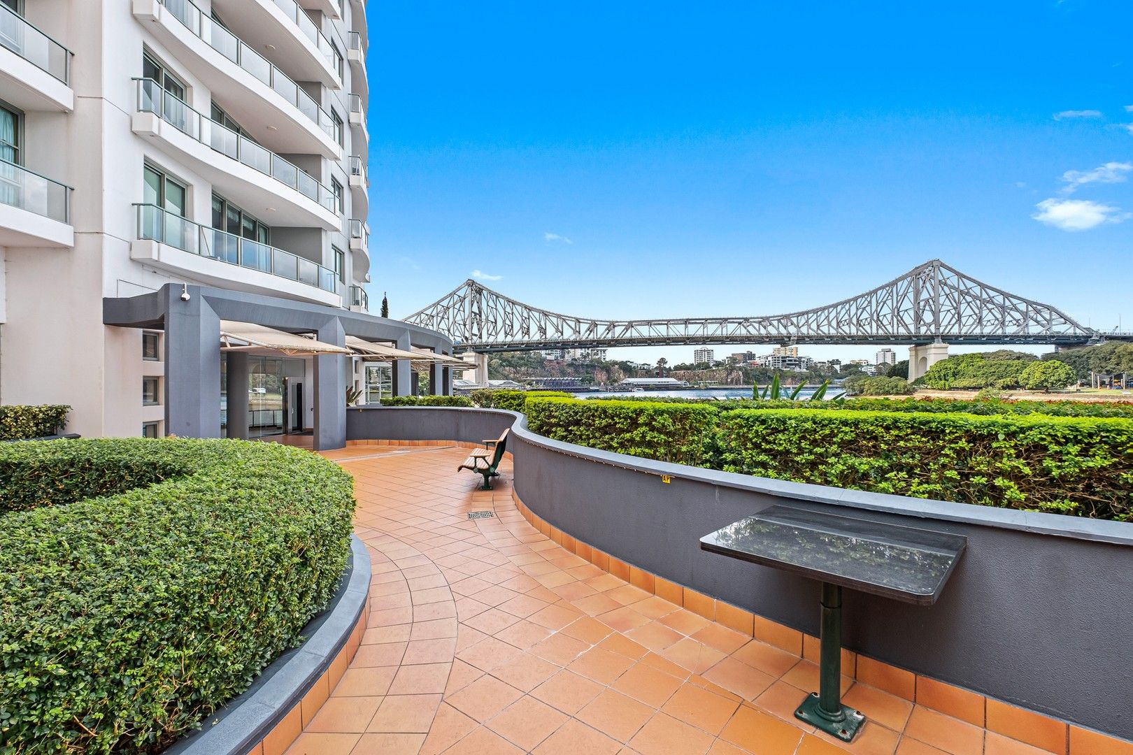 2 bedrooms Apartment / Unit / Flat in 141/35 Howard Street BRISBANE CITY QLD, 4000