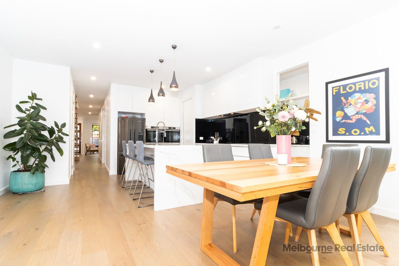 4 bedrooms Townhouse in 6b Lesden Street BENTLEIGH EAST VIC, 3165