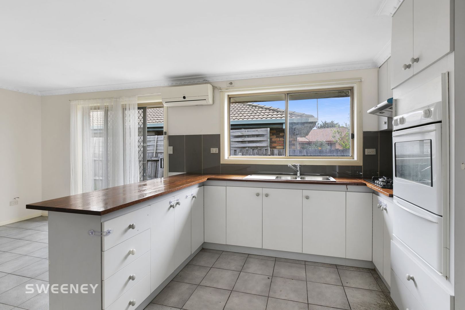 22 Plymouth Close, Sunshine North VIC 3020, Image 2