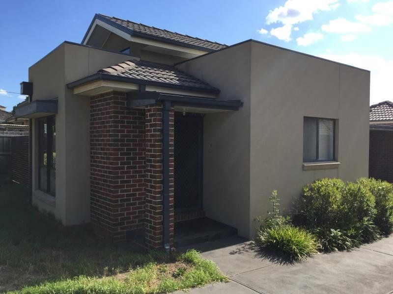 2 bedrooms Townhouse in 12/31-33 Olive Street RESERVOIR VIC, 3073