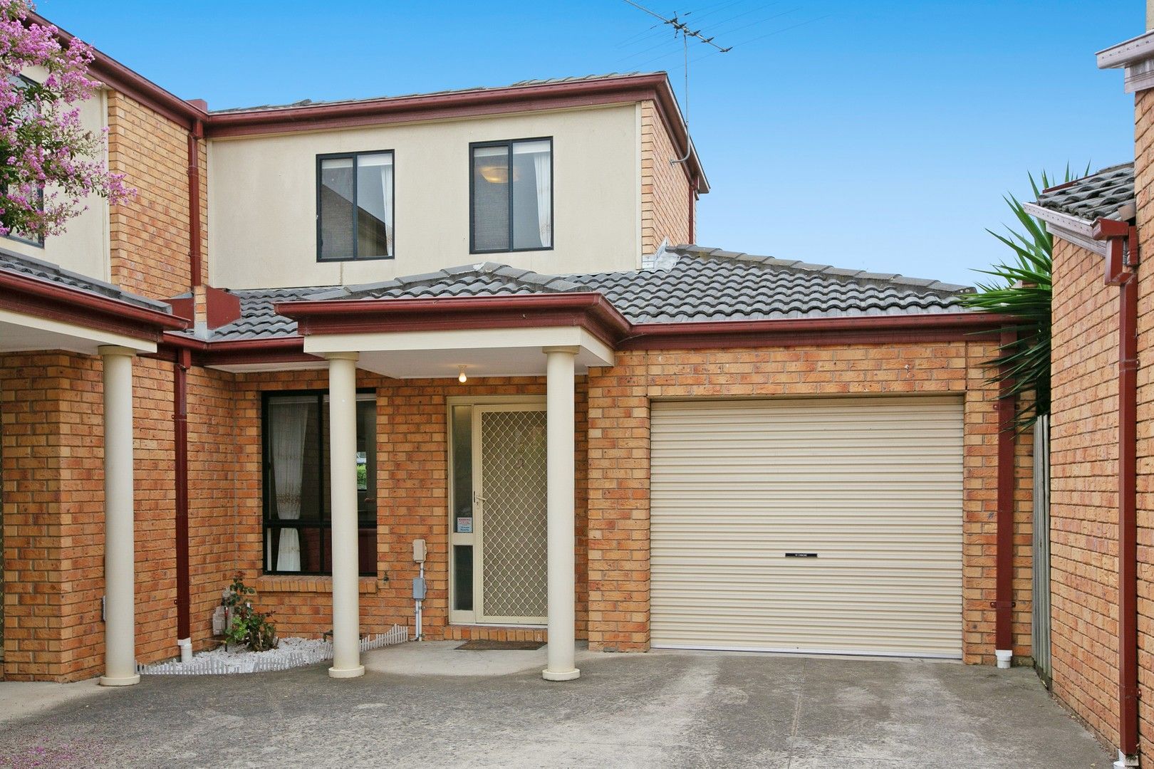 3 bedrooms Townhouse in 3/1079 High Street RESERVOIR VIC, 3073