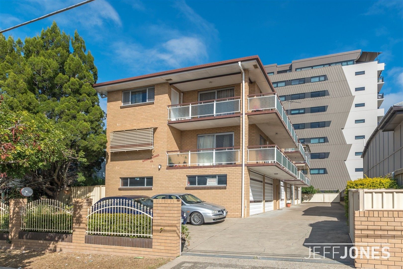 2 bedrooms Apartment / Unit / Flat in 4/75 Cleveland Street GREENSLOPES QLD, 4120