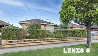 Picture of 28 Mulhall Drive, ST ALBANS VIC 3021