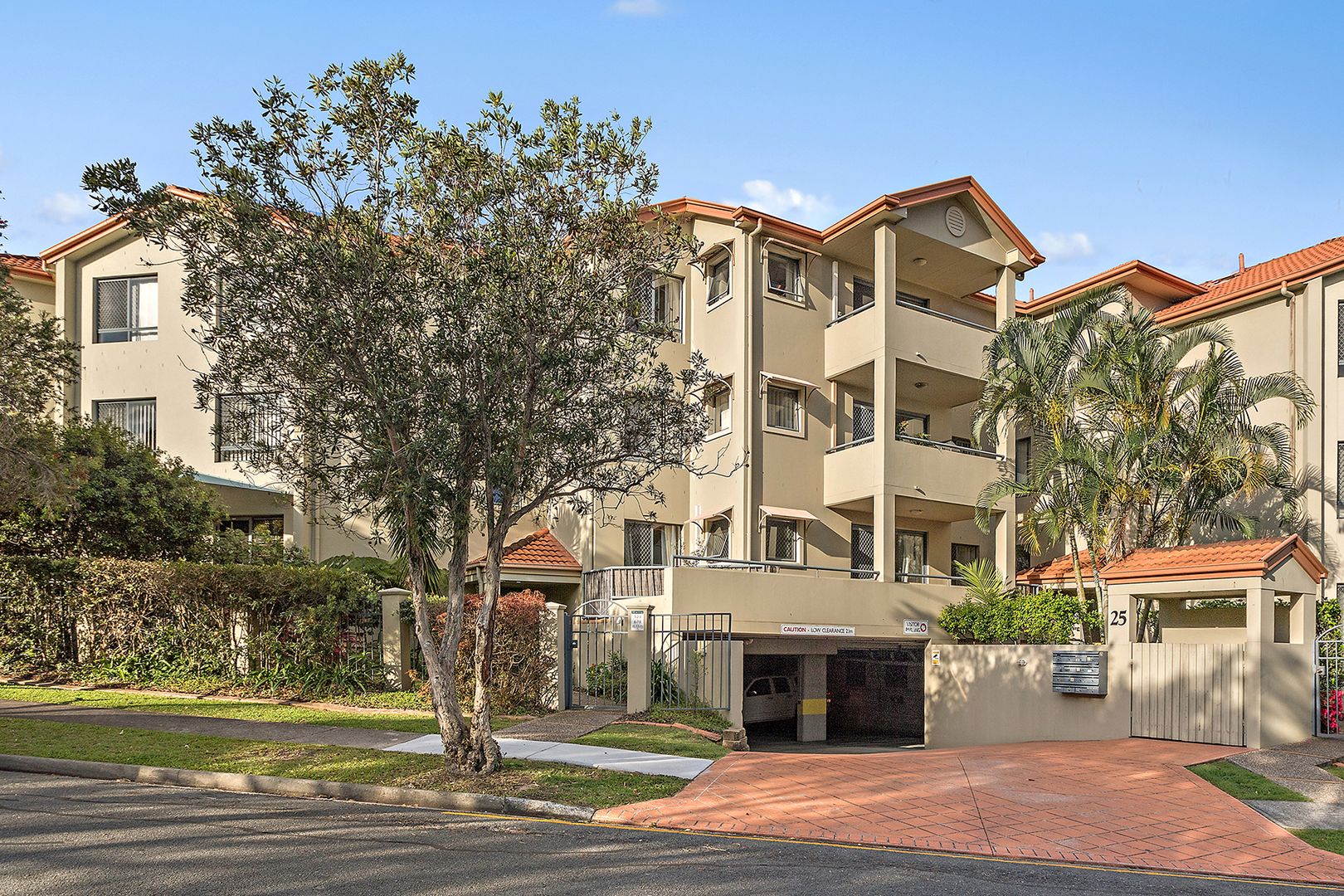 13/25 Chester Terrace, Southport QLD 4215, Image 1