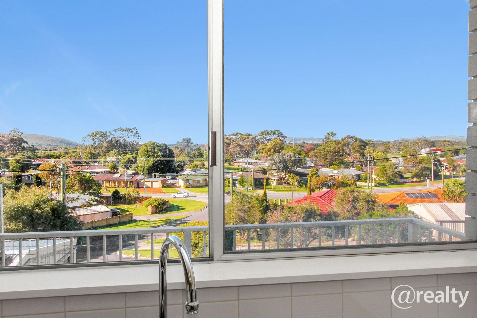 2 Wattle Court, Collingwood Heights WA 6330, Image 2