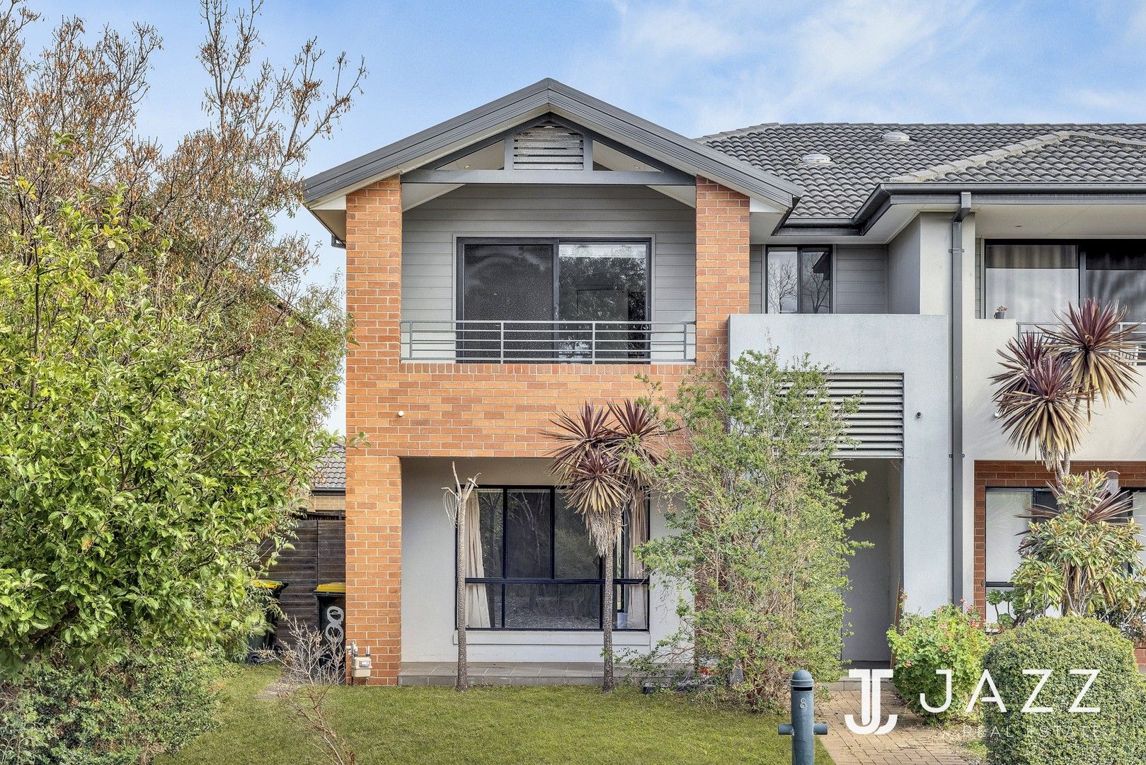 3 bedrooms House in 8 Staghorn Terrace POINT COOK VIC, 3030