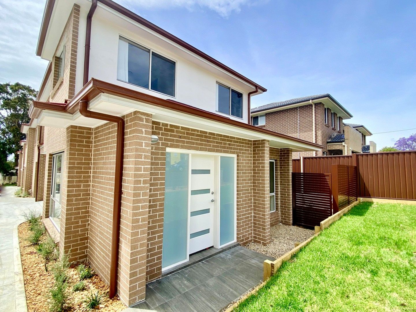 4 bedrooms Townhouse in 8/18 Australia Street ST MARYS NSW, 2760