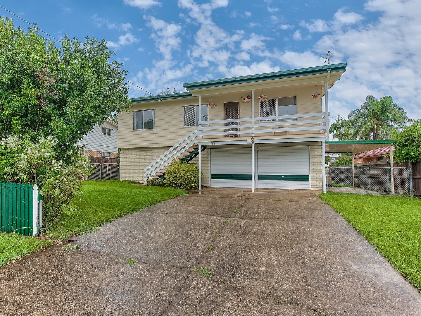 3 bedrooms House in 11 Wairoa Dr STRATHPINE QLD, 4500