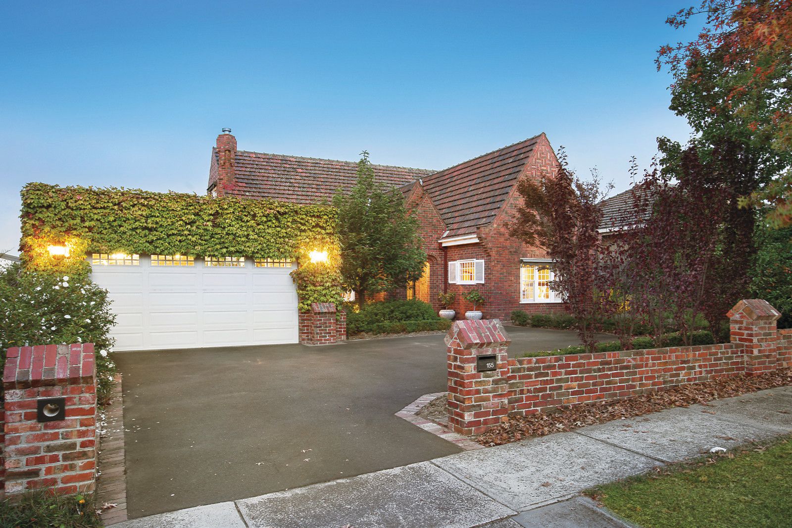 155 Summerhill Road, Glen Iris Property History & Address Research