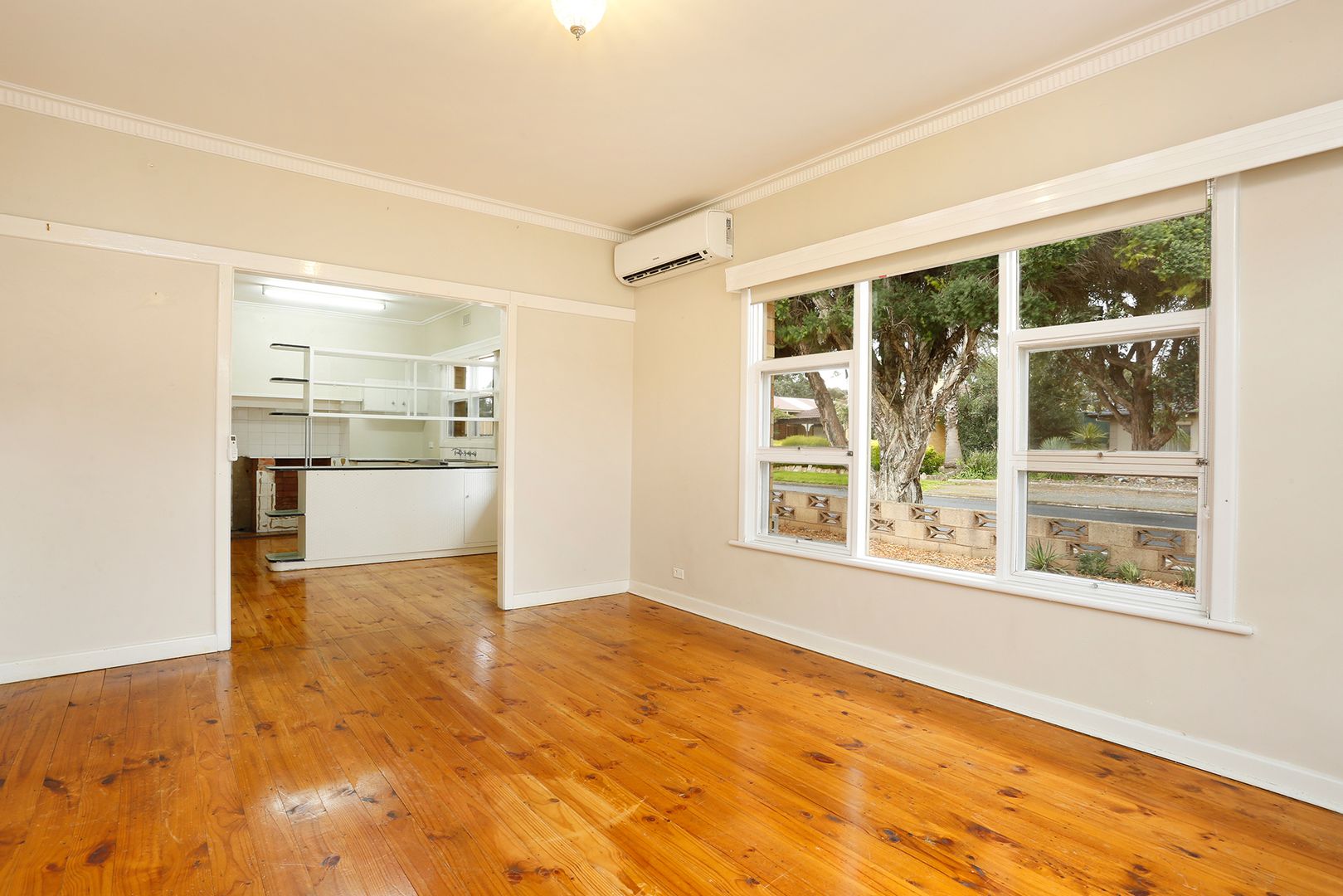 2 Queen Avenue, Nuriootpa SA 5355, Image 2