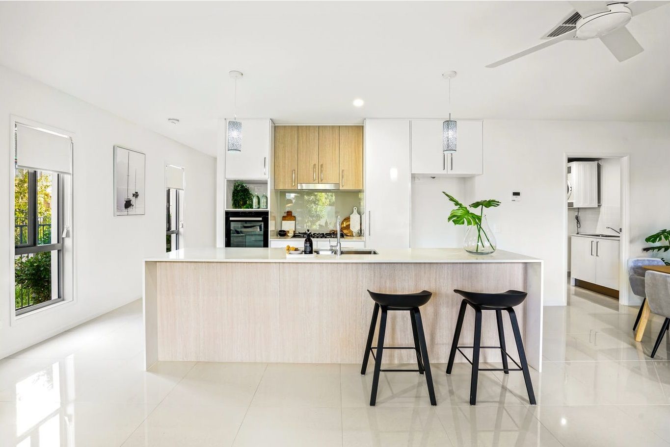 4 bedrooms Townhouse in 6/50 Compass Drive BIGGERA WATERS QLD, 4216