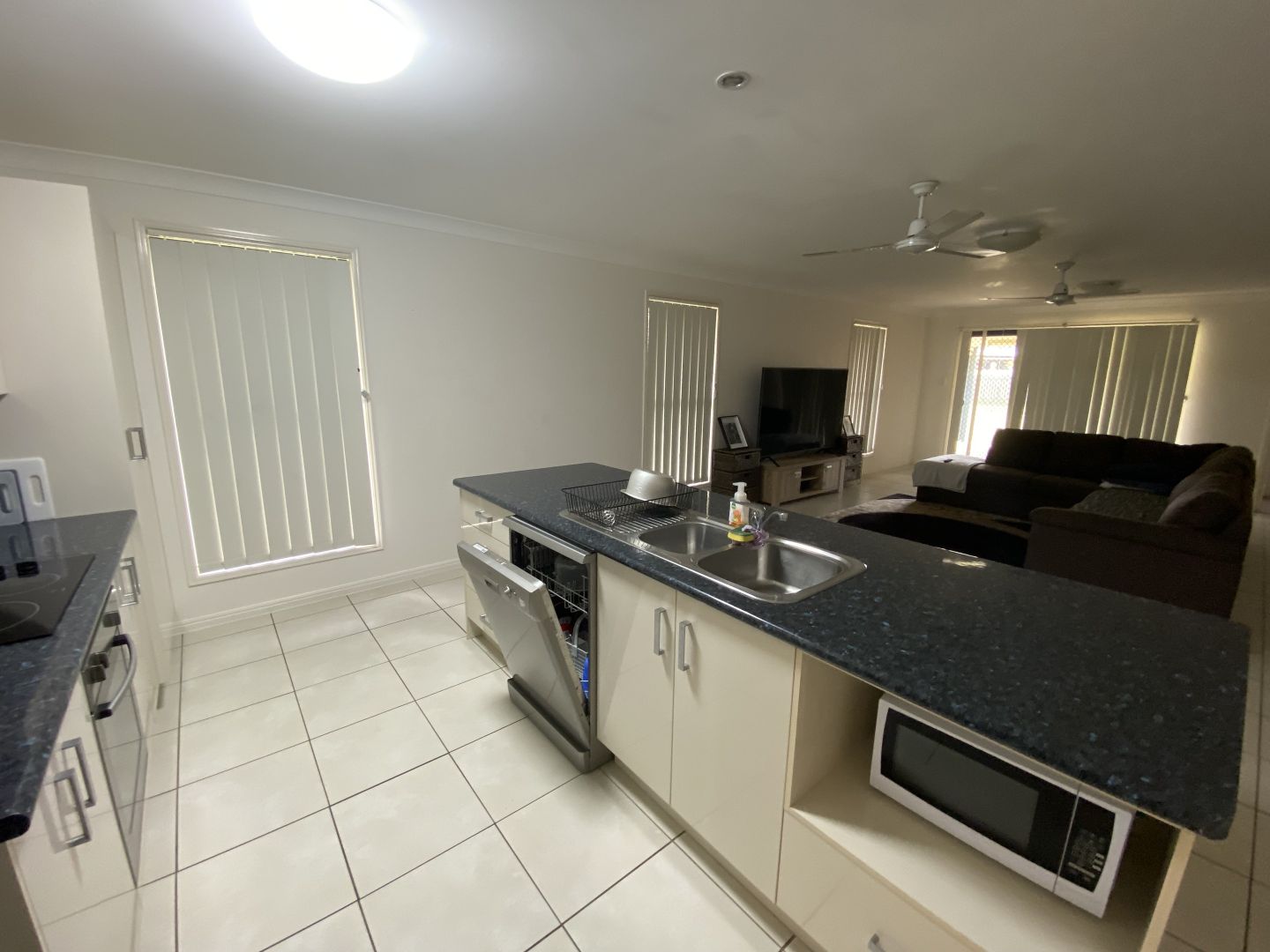 11 Jane Crescent, Gracemere QLD 4702 House For Rent 500 Domain