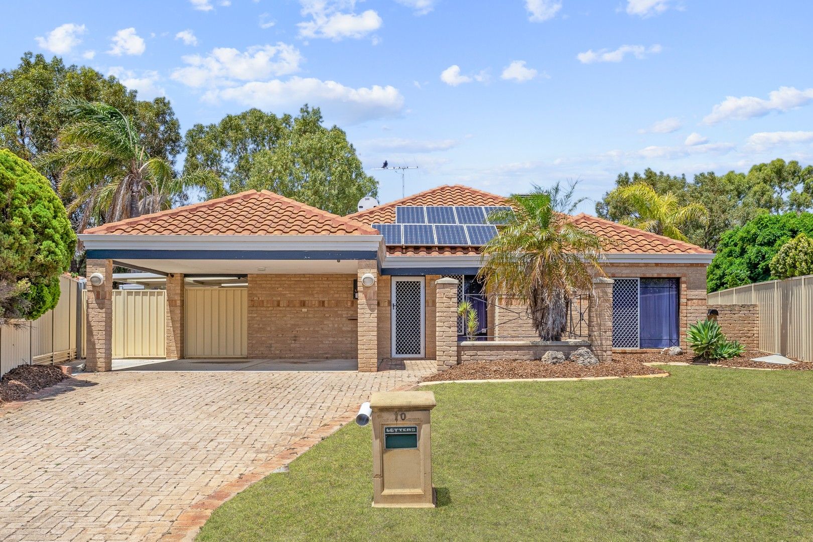 10 Hove Place, Warnbro WA 6169, Image 0