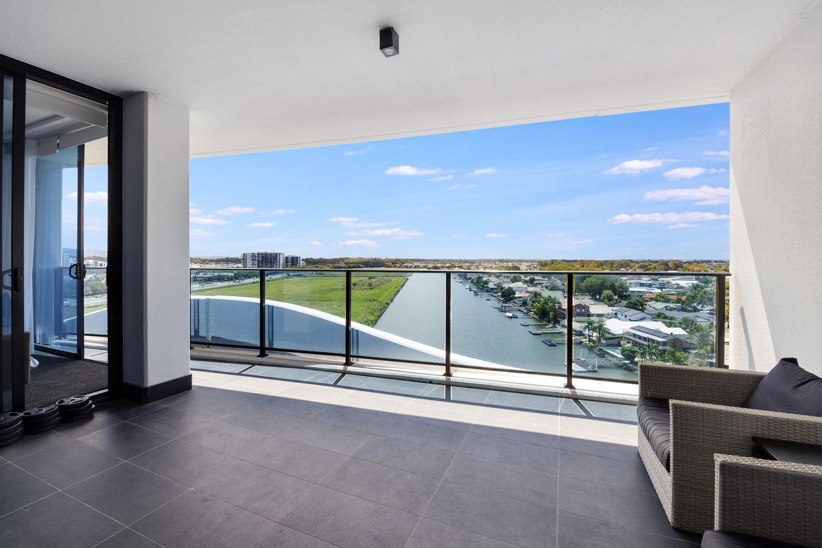 5802/5 Harbour Side Court, Biggera Waters QLD 4216, Image 0