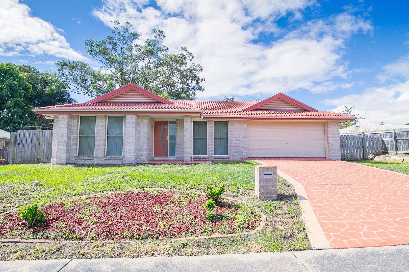 4 bedrooms House in 11 Delmere Court REDBANK PLAINS QLD, 4301