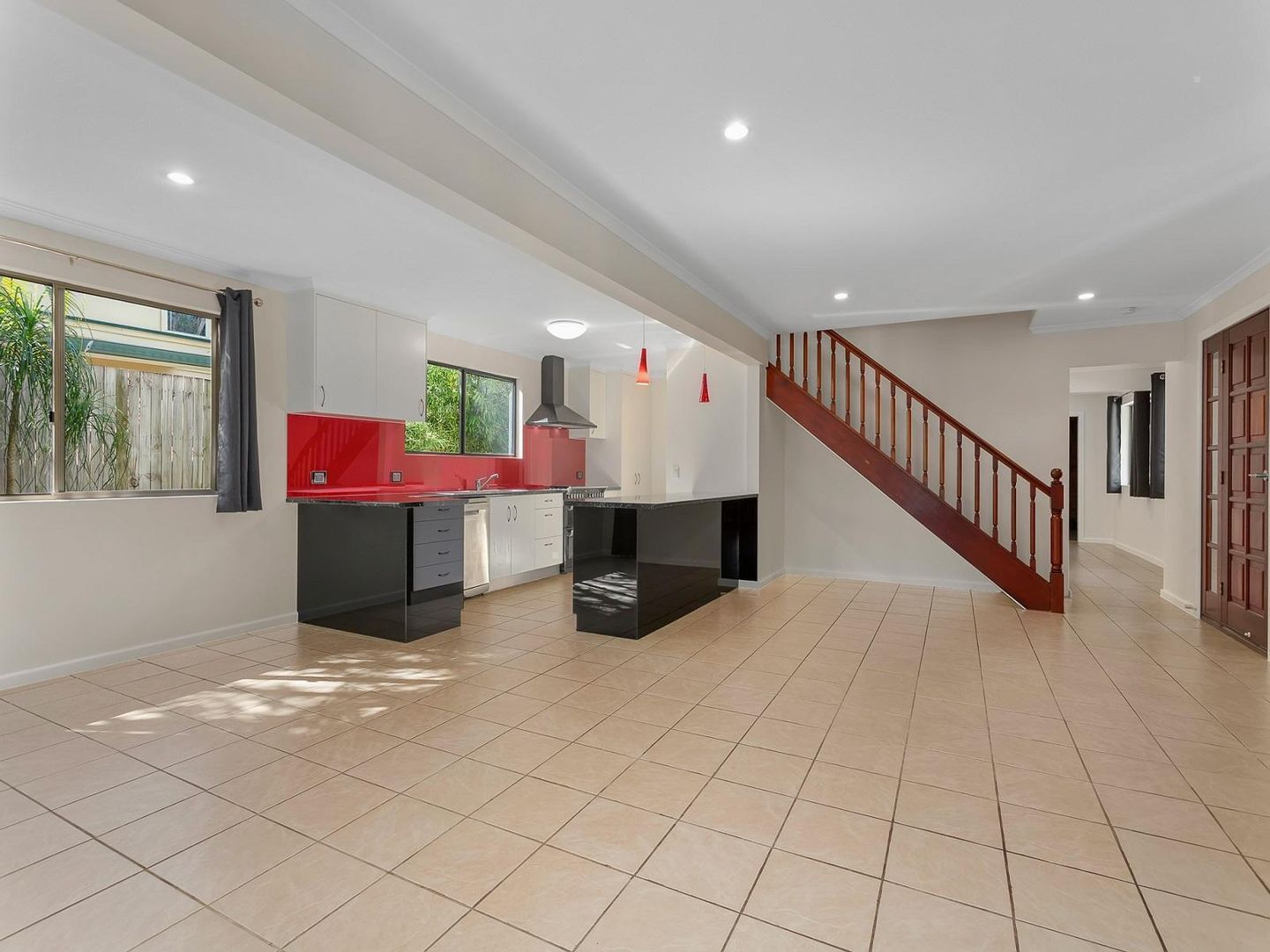 56 Bracken Ridge Road, Sandgate QLD 4017, Image 2