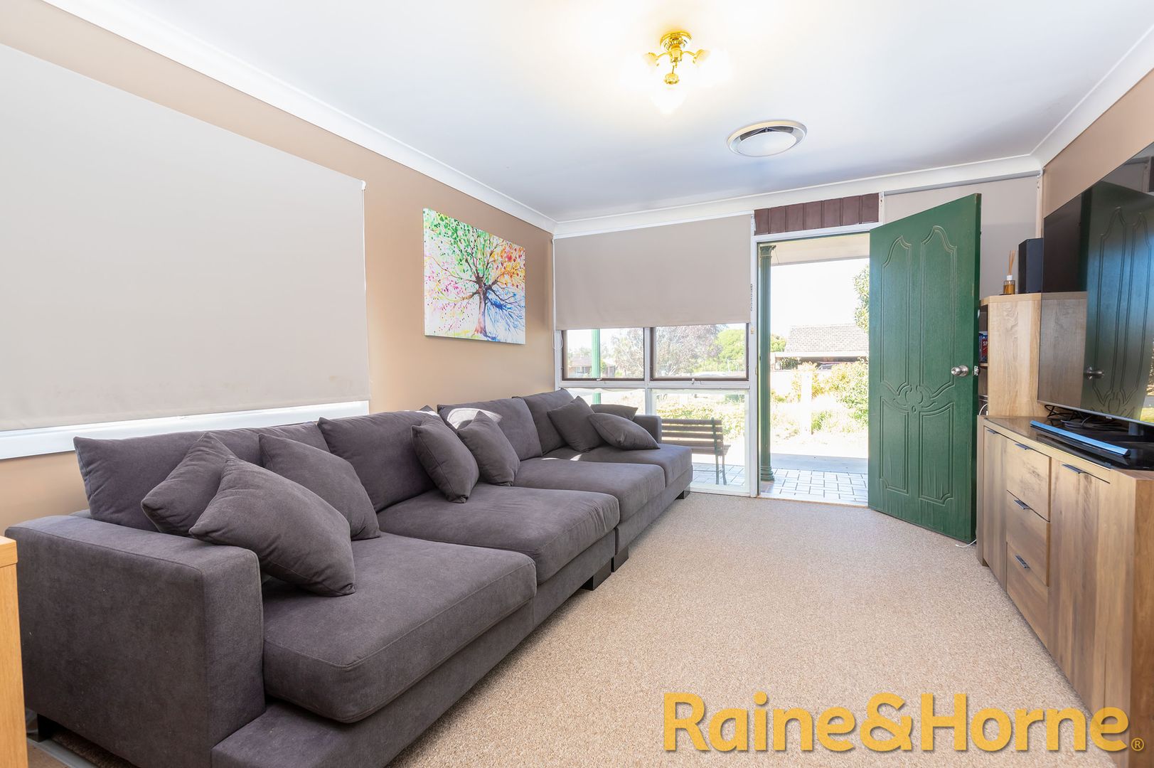 45 Oxley Circle, Dubbo NSW 2830, Image 2