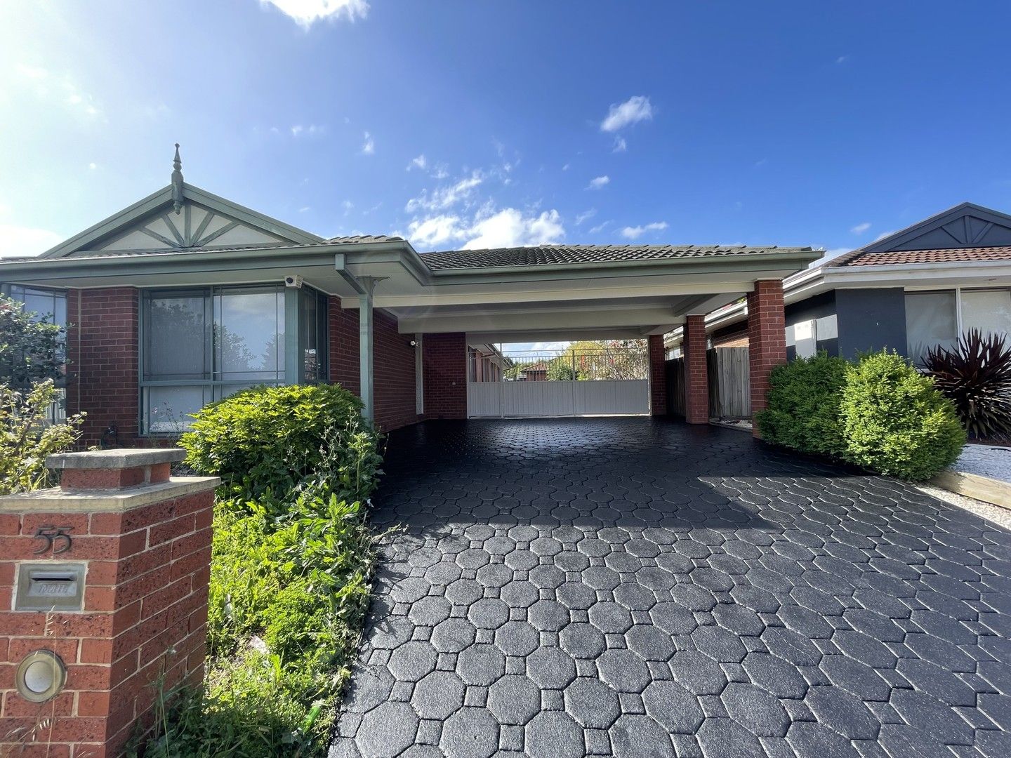 55 Rearden Crescent, Roxburgh Park VIC 3064 House For Rent 500