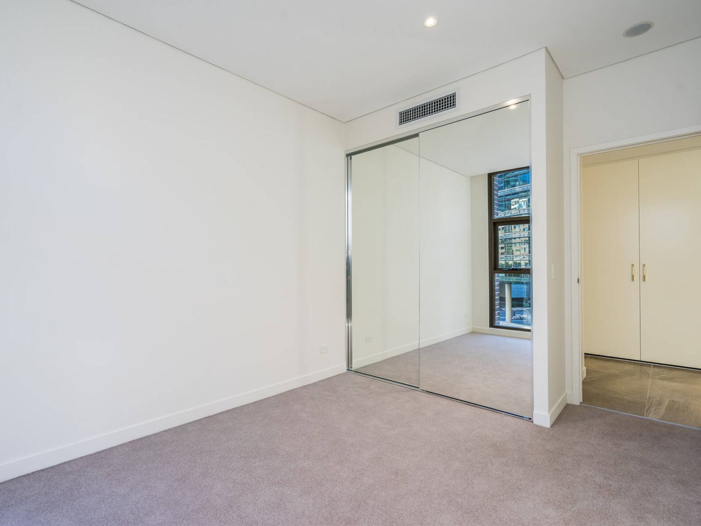 205/188 Day Street, Darling Harbour NSW 2000, Image 2