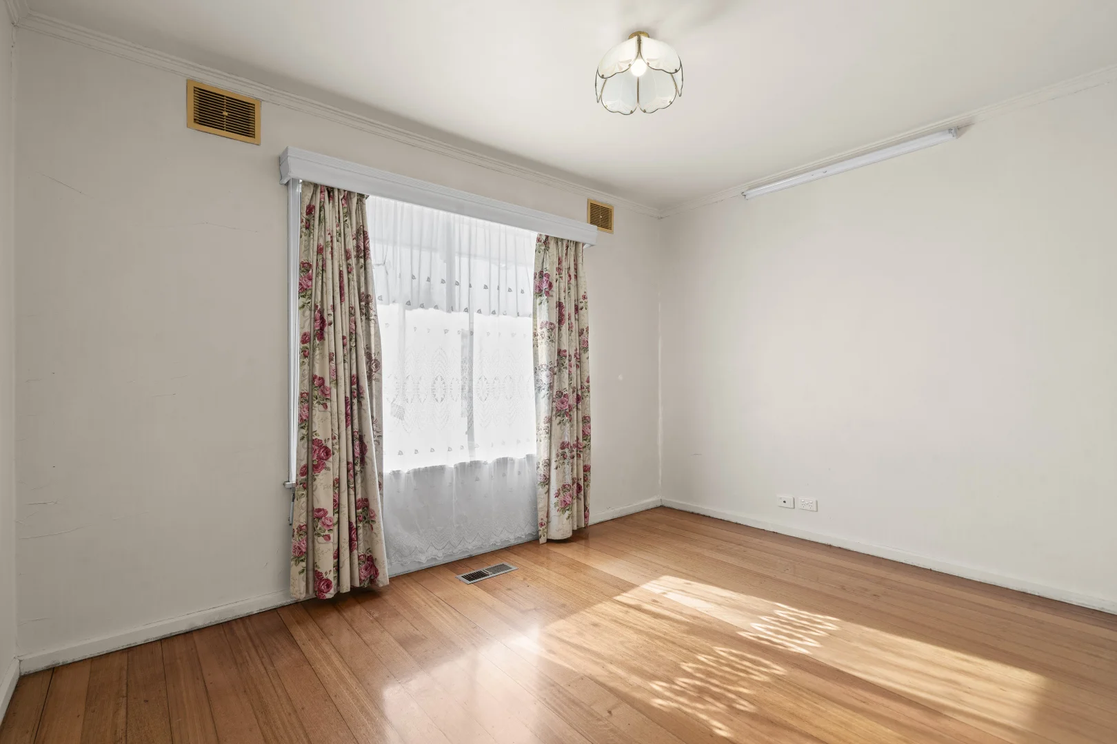 Additional image 6 of 11 Elmhurst Road, Gladstone Park VIC 3043