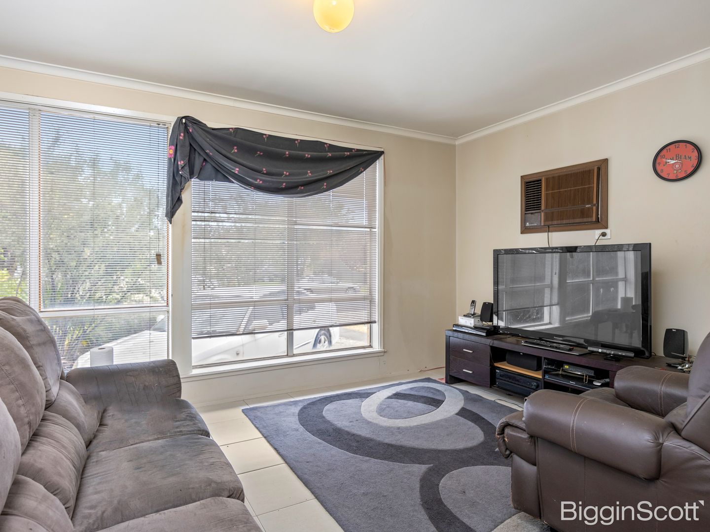 2 Chirnside Crescent, Laverton VIC 3028, Image 1