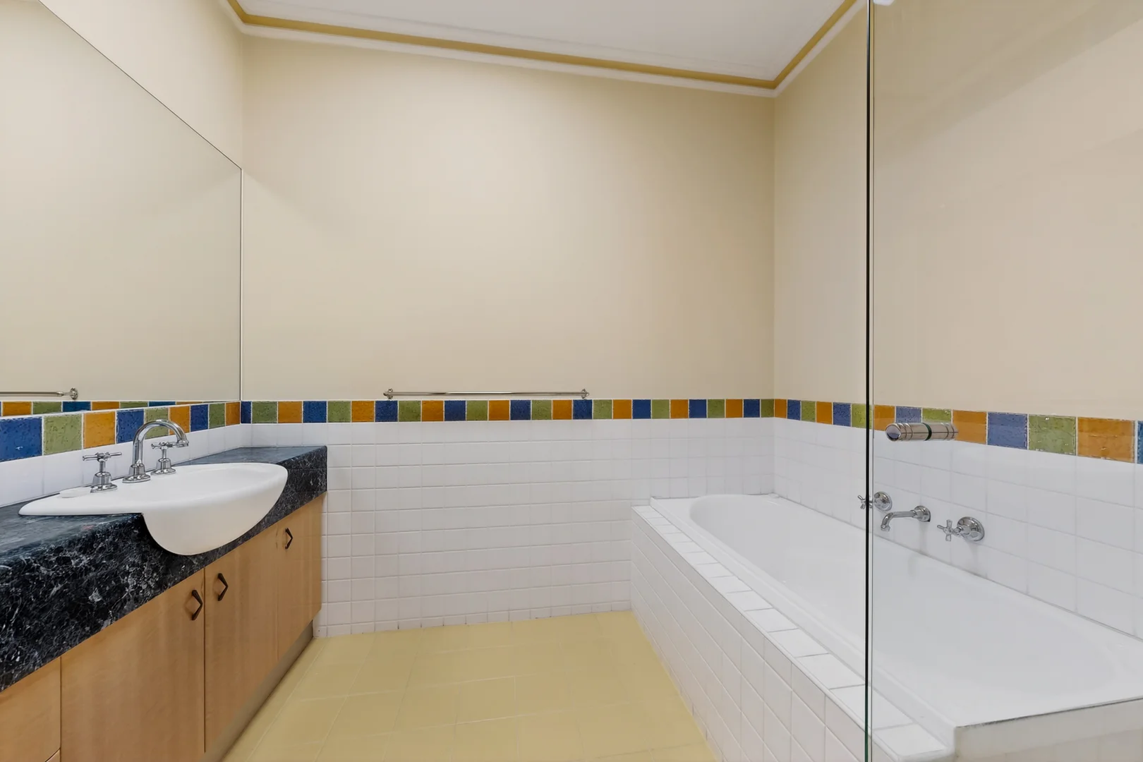 Additional image 10 of 2/128 Deakin St, Essendon VIC 3040