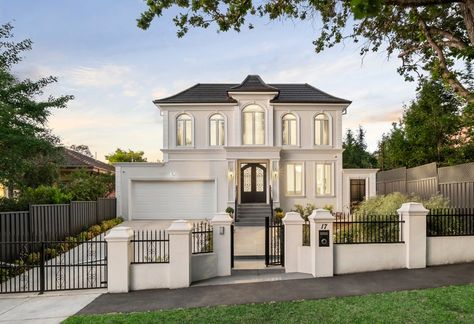 17 Carramar Avenue, Camberwell VIC 3124