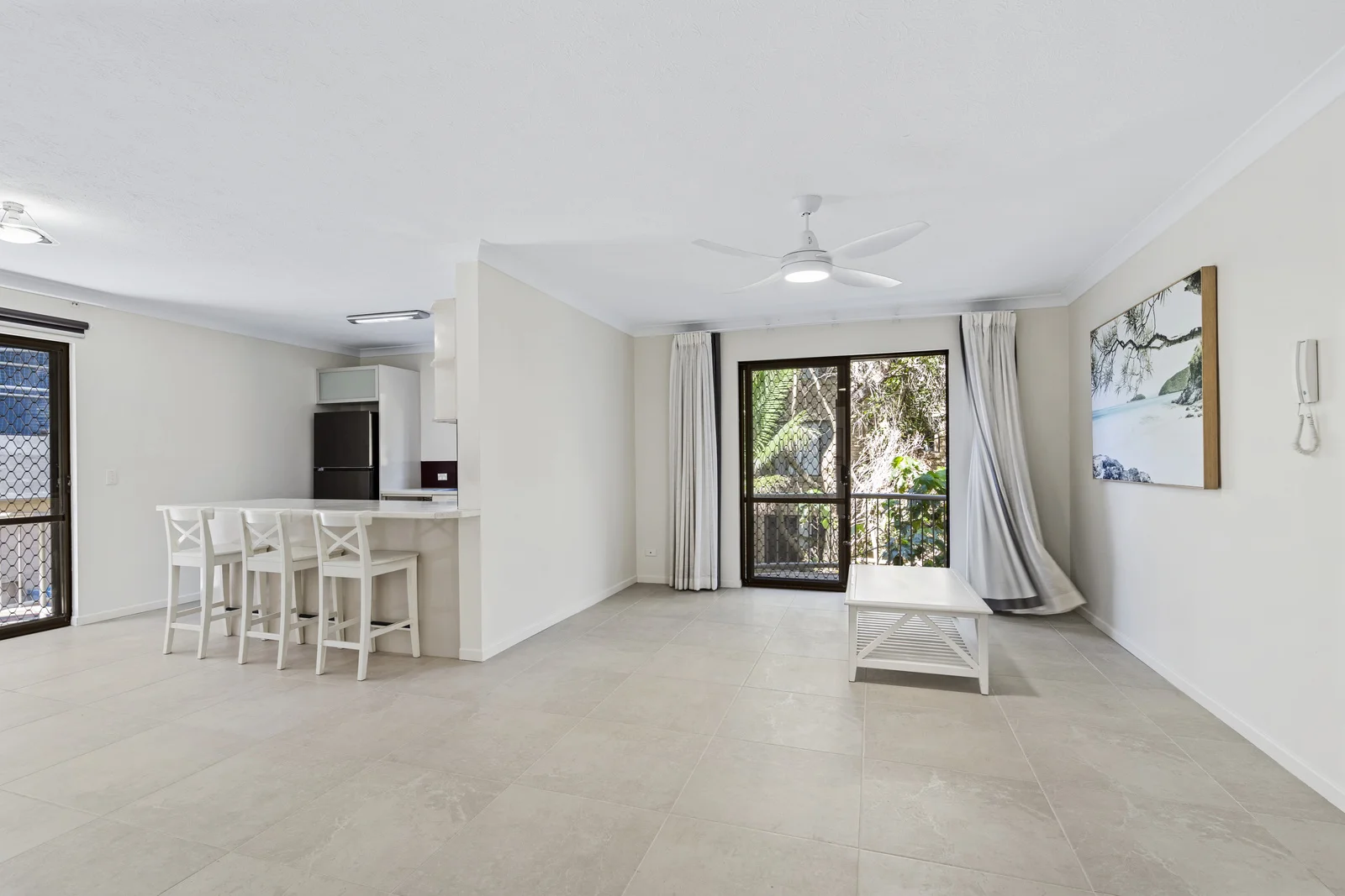 7/19 Federation Avenue, Broadbeach QLD 4218