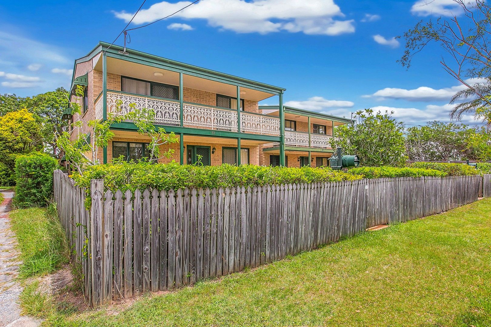 3 bedrooms House in 33 Brassey Street FAIRFIELD QLD, 4103