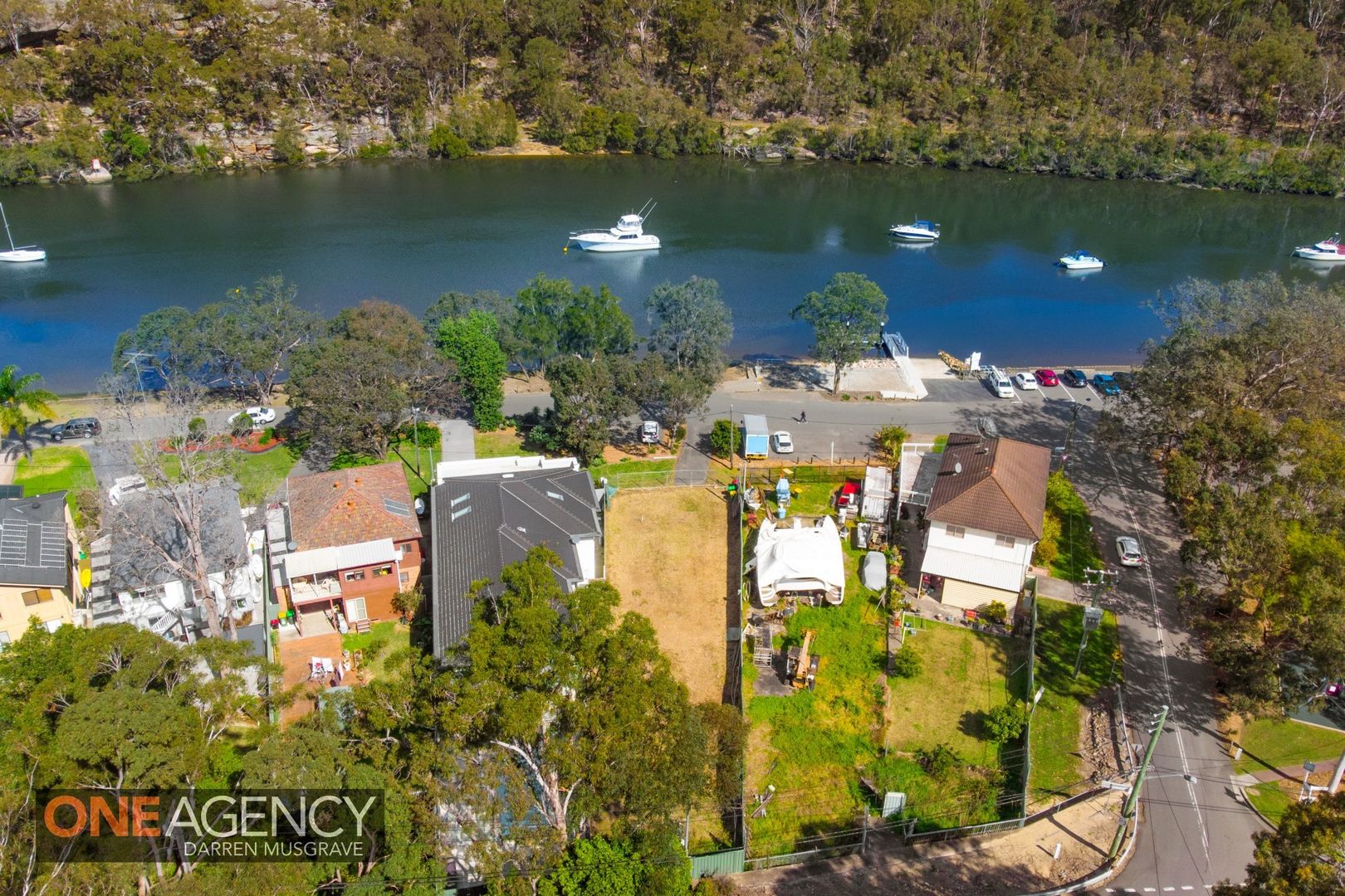 35 Carinya Rd, Picnic Point NSW 2213, Image 2