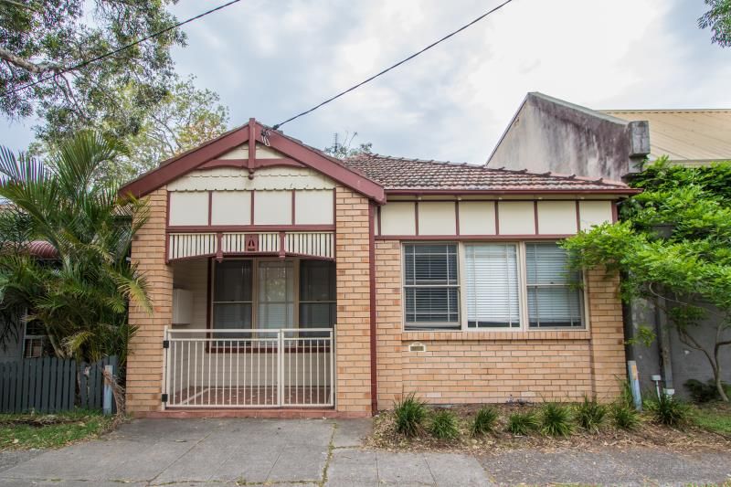 3 bedrooms House in 3 Cameron Street HAMILTON NSW, 2303