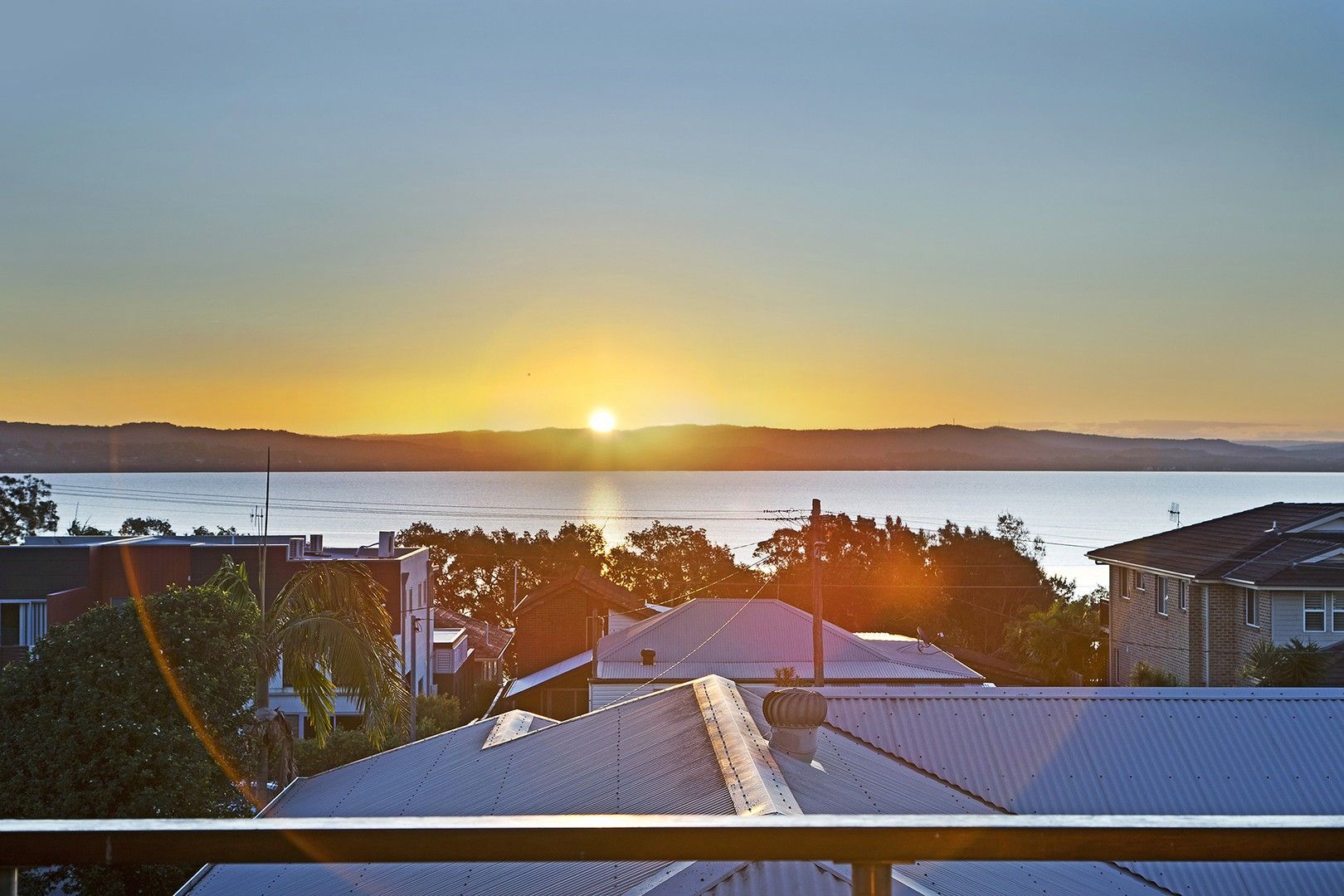 5 bedrooms House in 19 Gallipoli Road LONG JETTY NSW, 2261