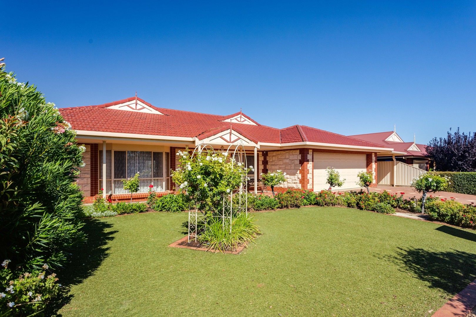 42 Fourth Street, Loxton SA 5333, Image 0