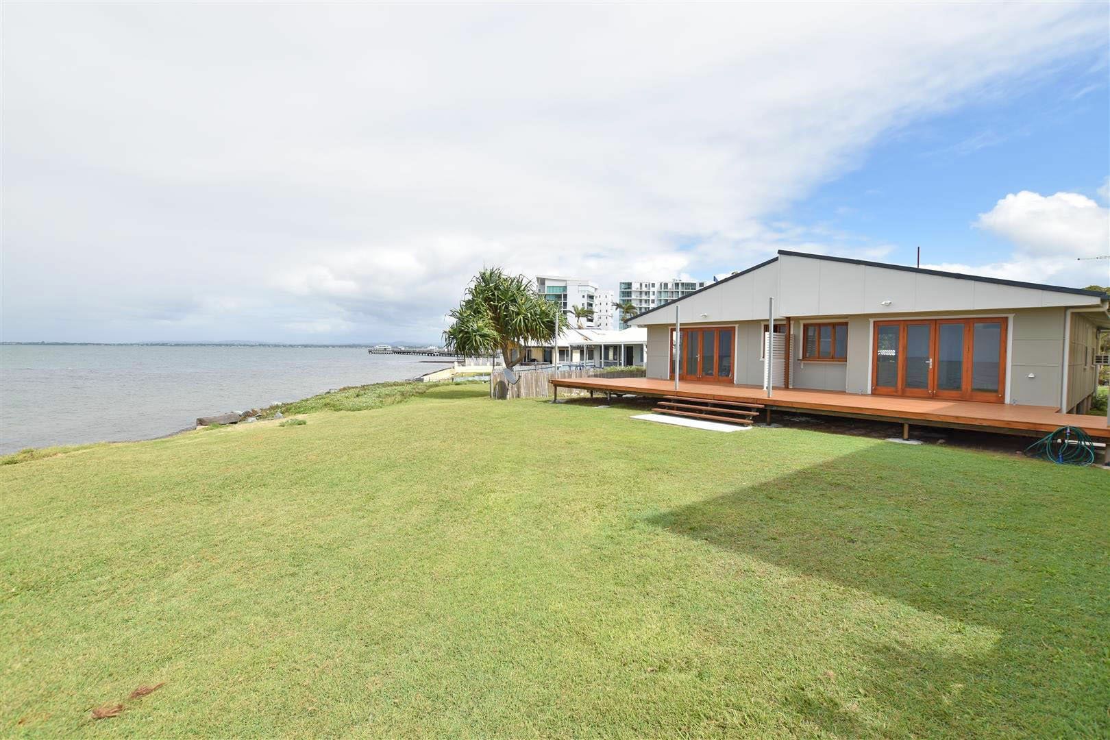 2/32 Woodcliffe Crescent, Woody Point QLD 4019, Image 2