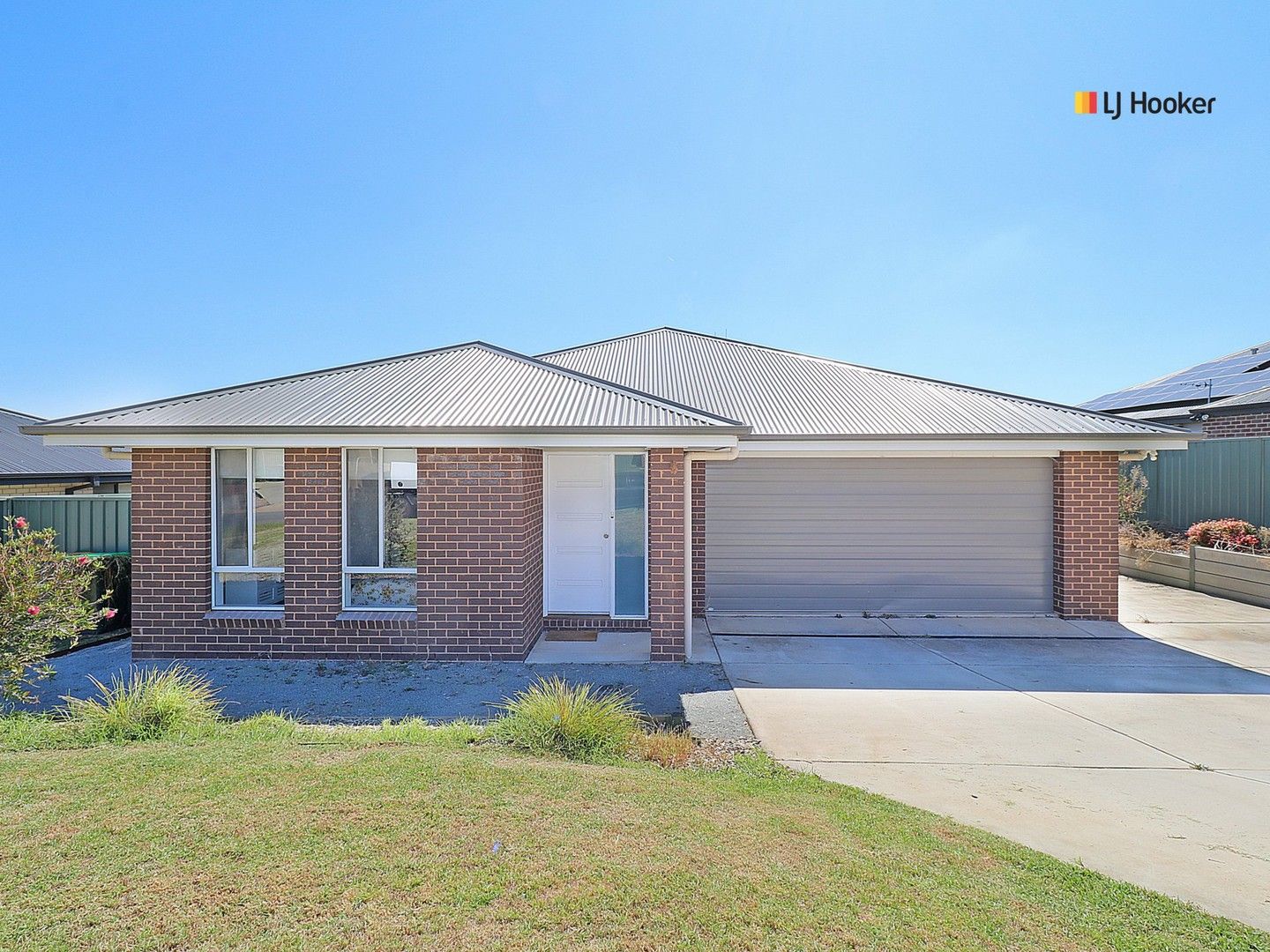 8 Paperbark Drive, Forest Hill NSW 2651, Image 0