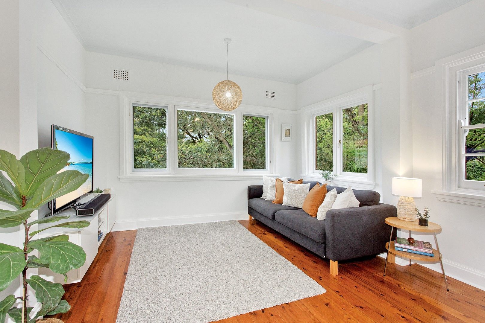 2 bedrooms Apartment / Unit / Flat in 2/40 Elizabeth Street ARTARMON NSW, 2064