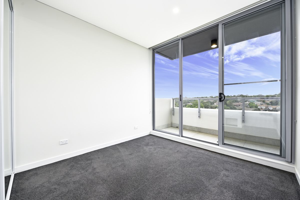 702/2 Broughton St, Canterbury NSW 2193, Image 2