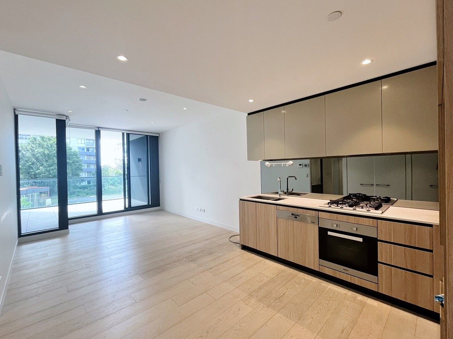1 bedrooms Apartment / Unit / Flat in 103/120 Herring Road MACQUARIE PARK NSW, 2113