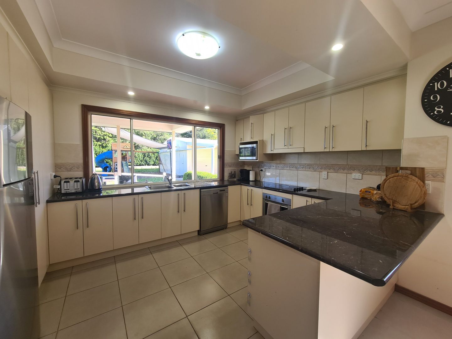 17 Barker Lane, Crows Nest QLD 4355, Image 2