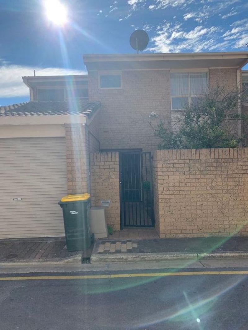 3 bedrooms Townhouse in 12 Wilson Street ADELAIDE SA, 5000