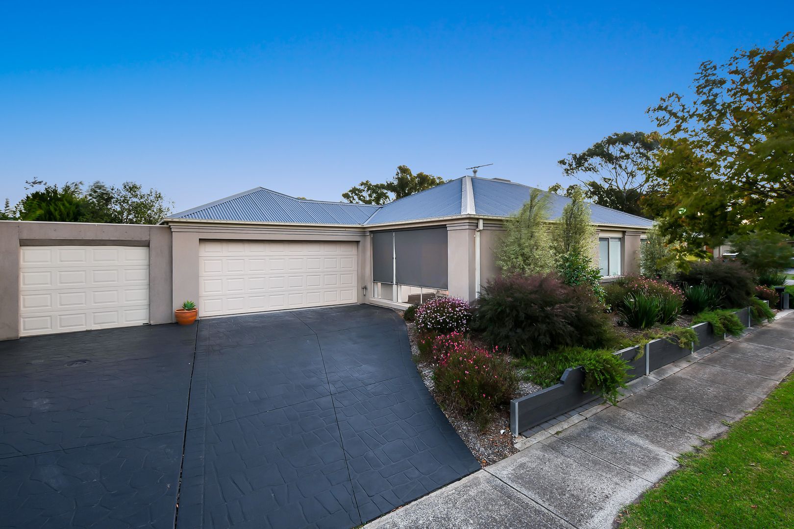 5 Greenock Crescent, Cranbourne East VIC 3977, Image 1