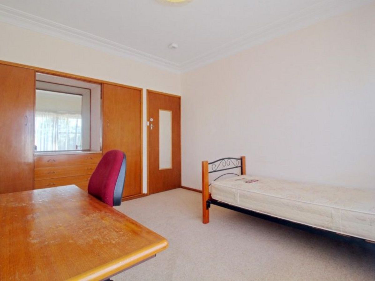 Room 2/12 Georgina Avenue, Keiraville NSW 2500, Image 1