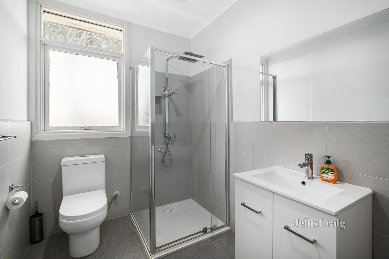 3 Pinewood Drive, Mount Waverley VIC 3149 House For Rent 640 Domain