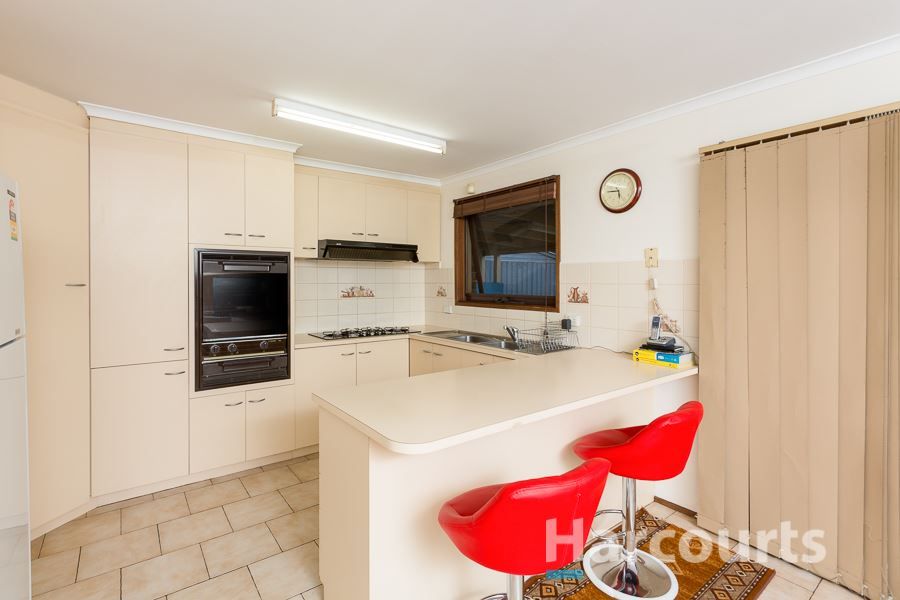 6 Kooyong Close, Hampton Park VIC 3976, Image 2