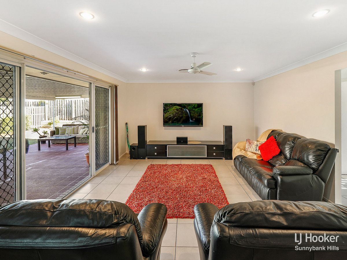 17 Goongarrie Crescent, Parkinson QLD 4115, Image 2