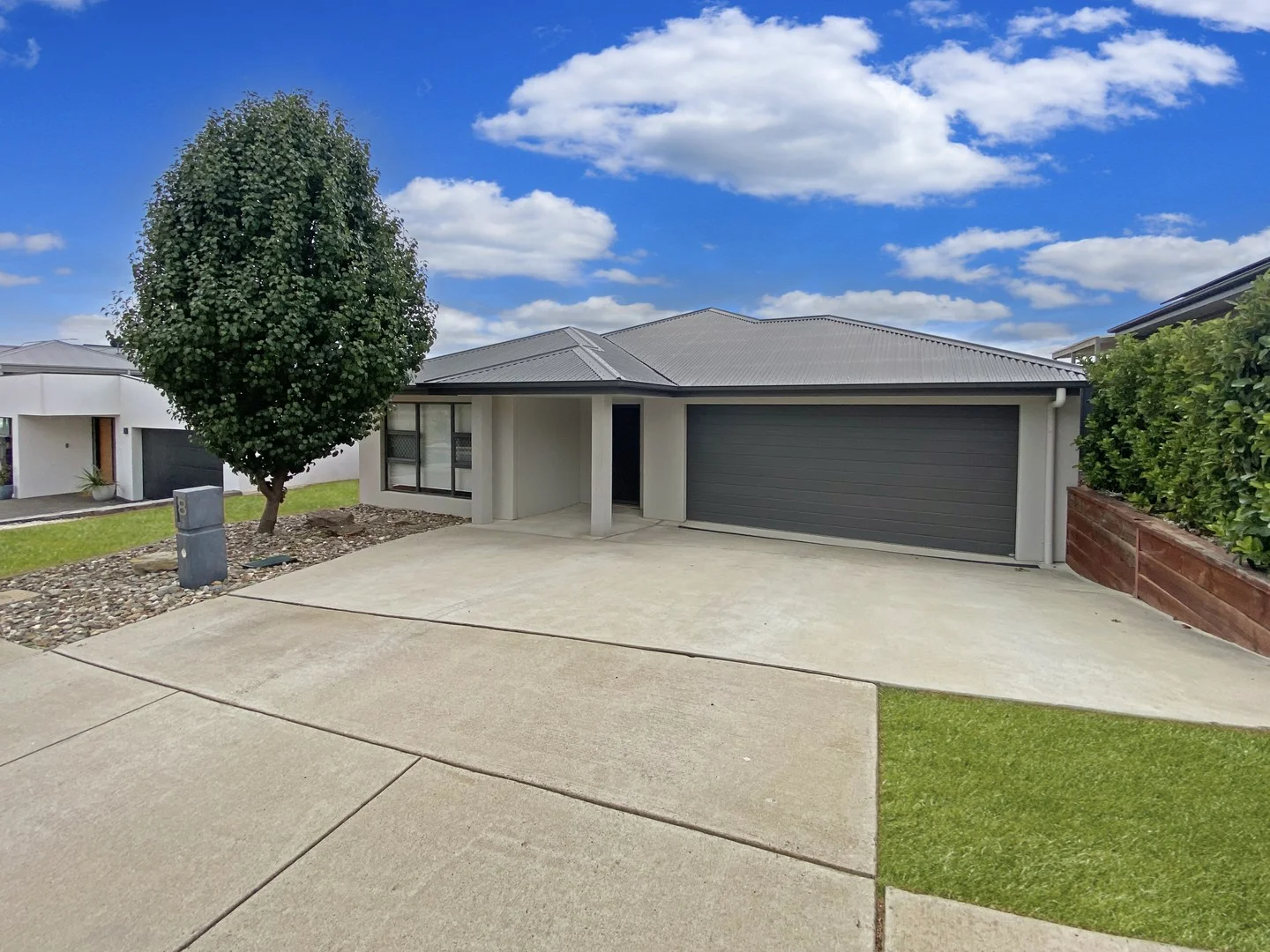 Primary image of Moncrieff ACT 2914