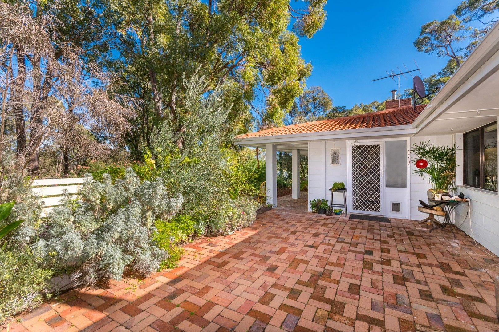 4 bedrooms House in 3 Howe Court MUNDARING WA, 6073