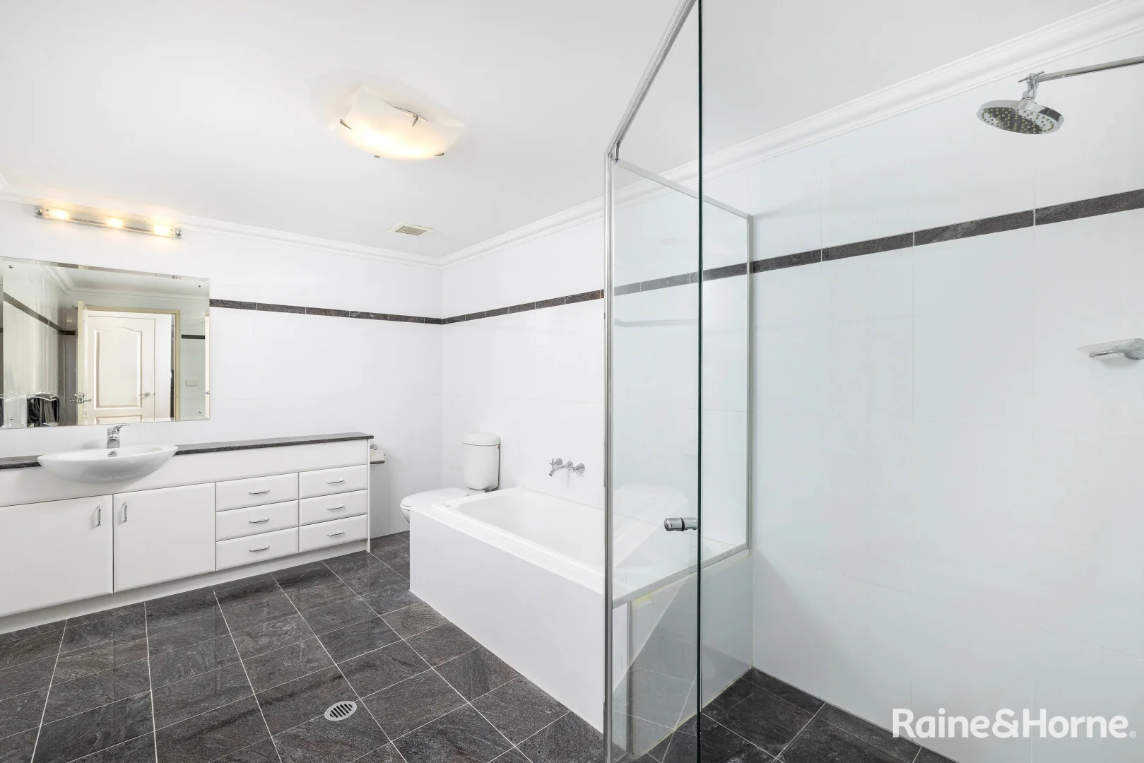 Additional image 19 of 2/55-59 Magnus Street, Nelson Bay NSW 2315