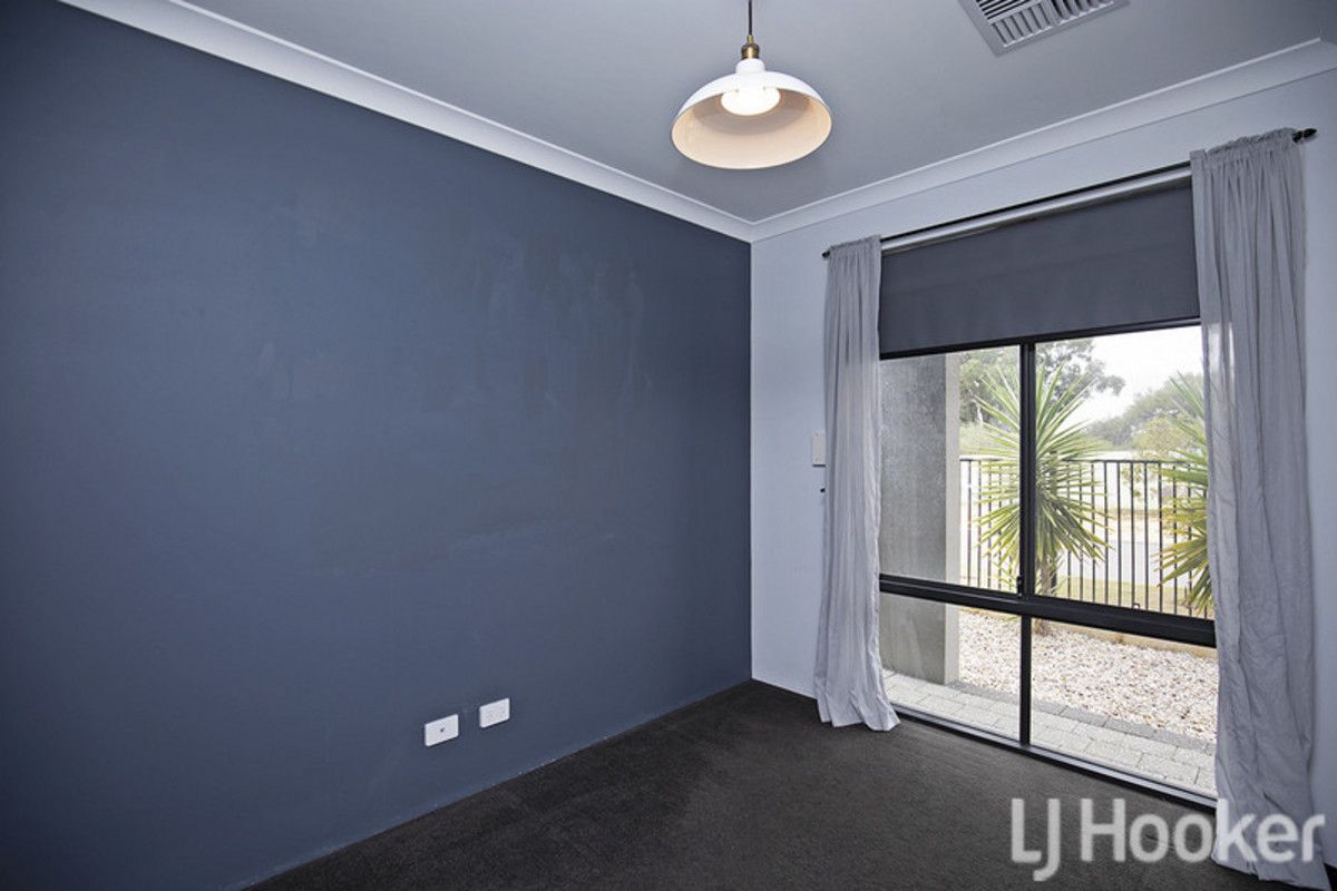 15 Hawdon Road, Lakelands WA 6180, Image 2