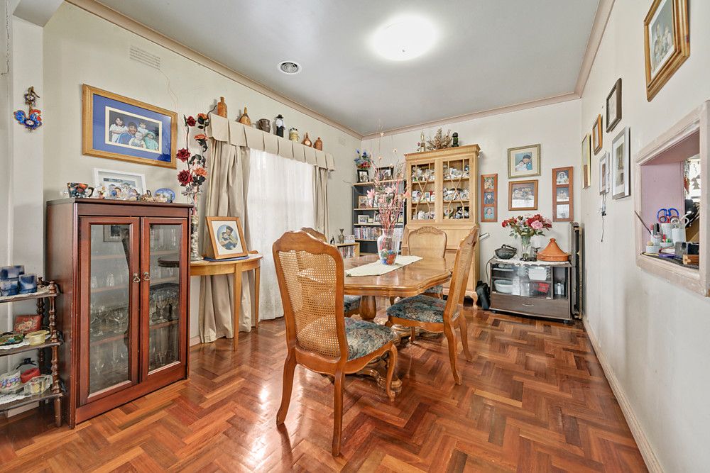 137 Porter Road, Heidelberg Heights VIC 3081, Image 2